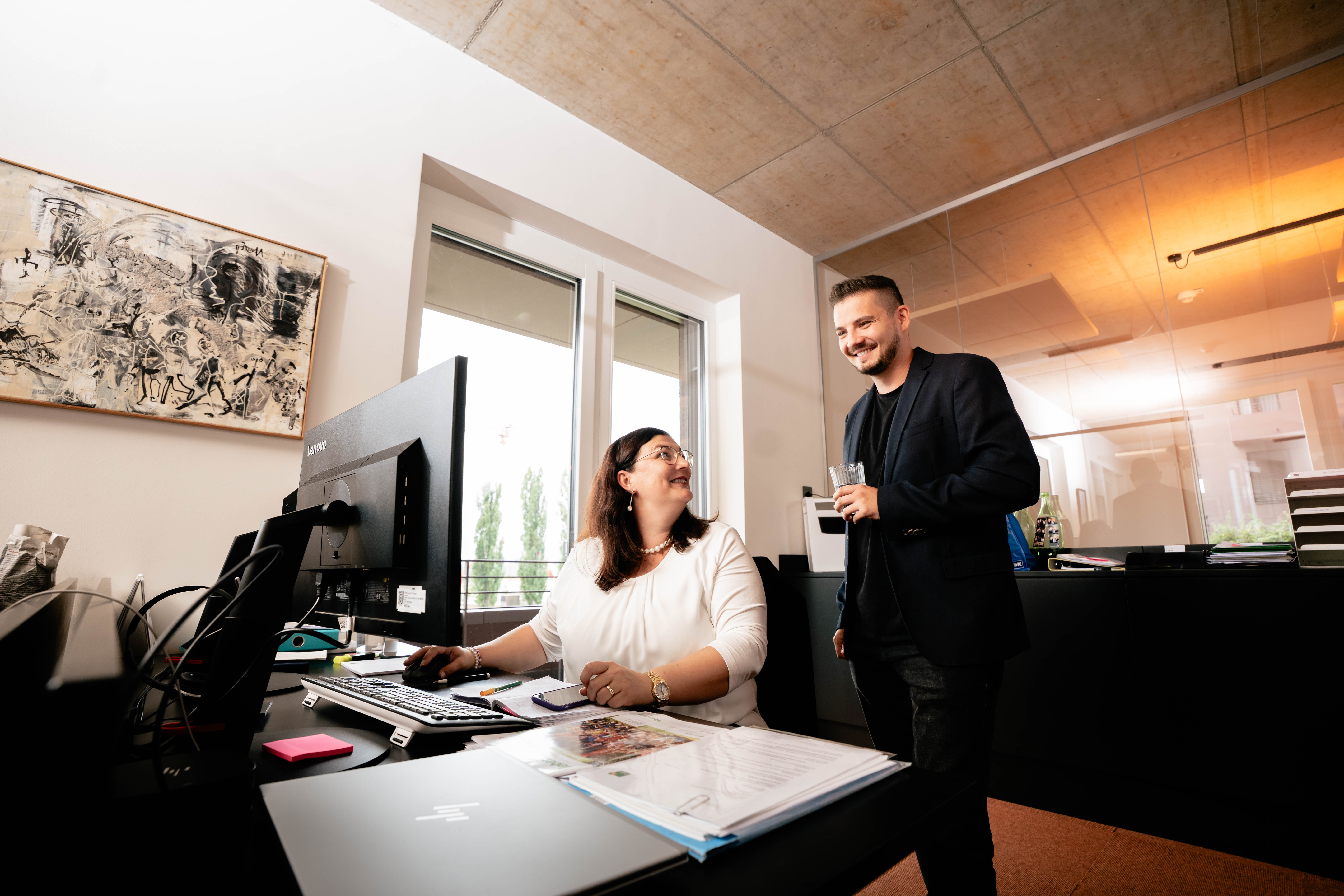 STSW Team 07 @ Fabian Hasler Zwei STSW Kollegen bei der Arbeit